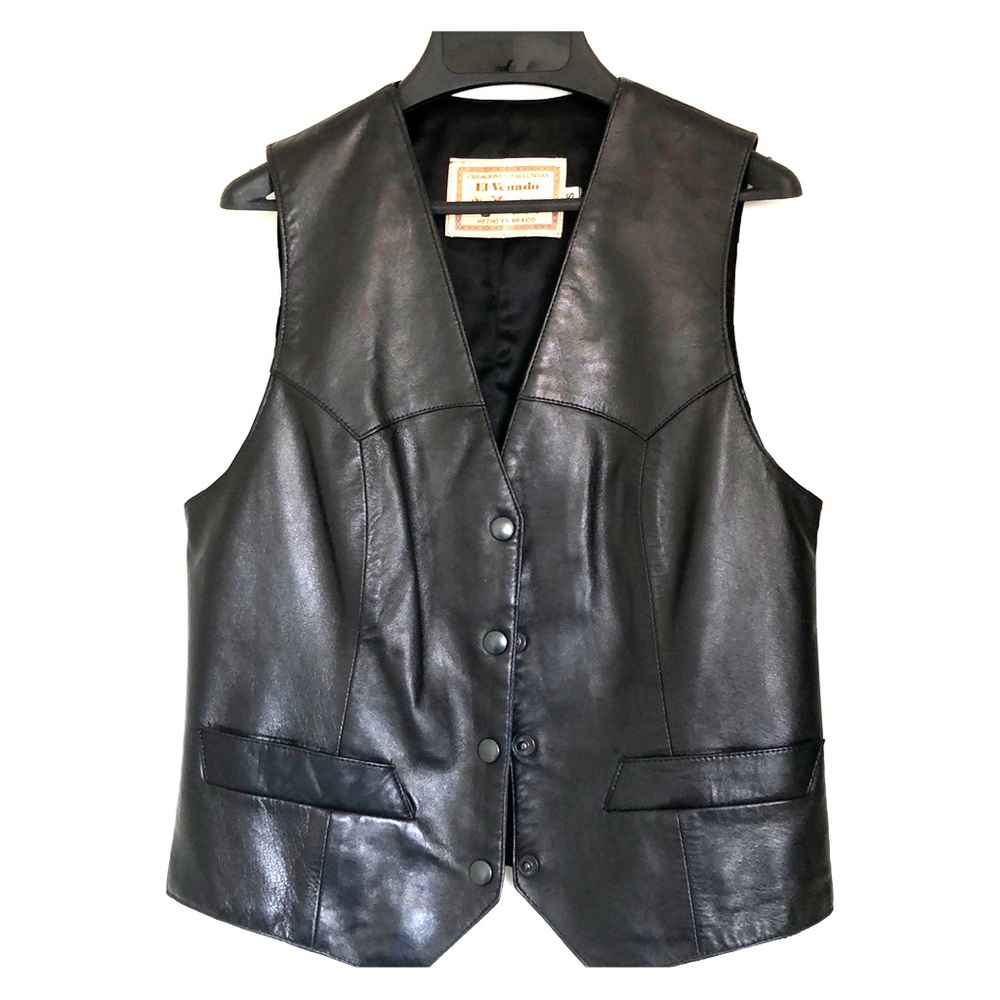 El Venado size kids SX black genuine leather vest.